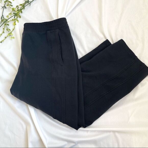 Lululemon Athletica Light Strides Crop 23” Black Knit Ankle Travel Pants 4 - Picture 9 of 10